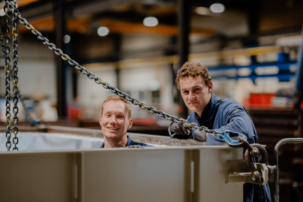 Monteurs in de werkplaats